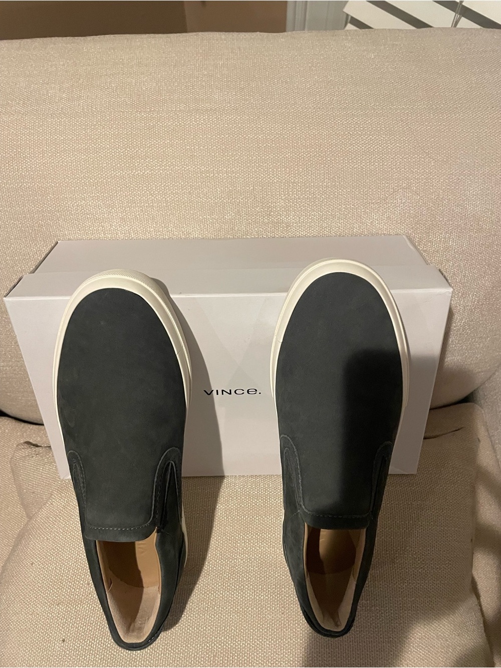 Vince Men's Slip-On Loafer sneakers in Suede Graphite Gray with White Sole - Picture 4 of 5